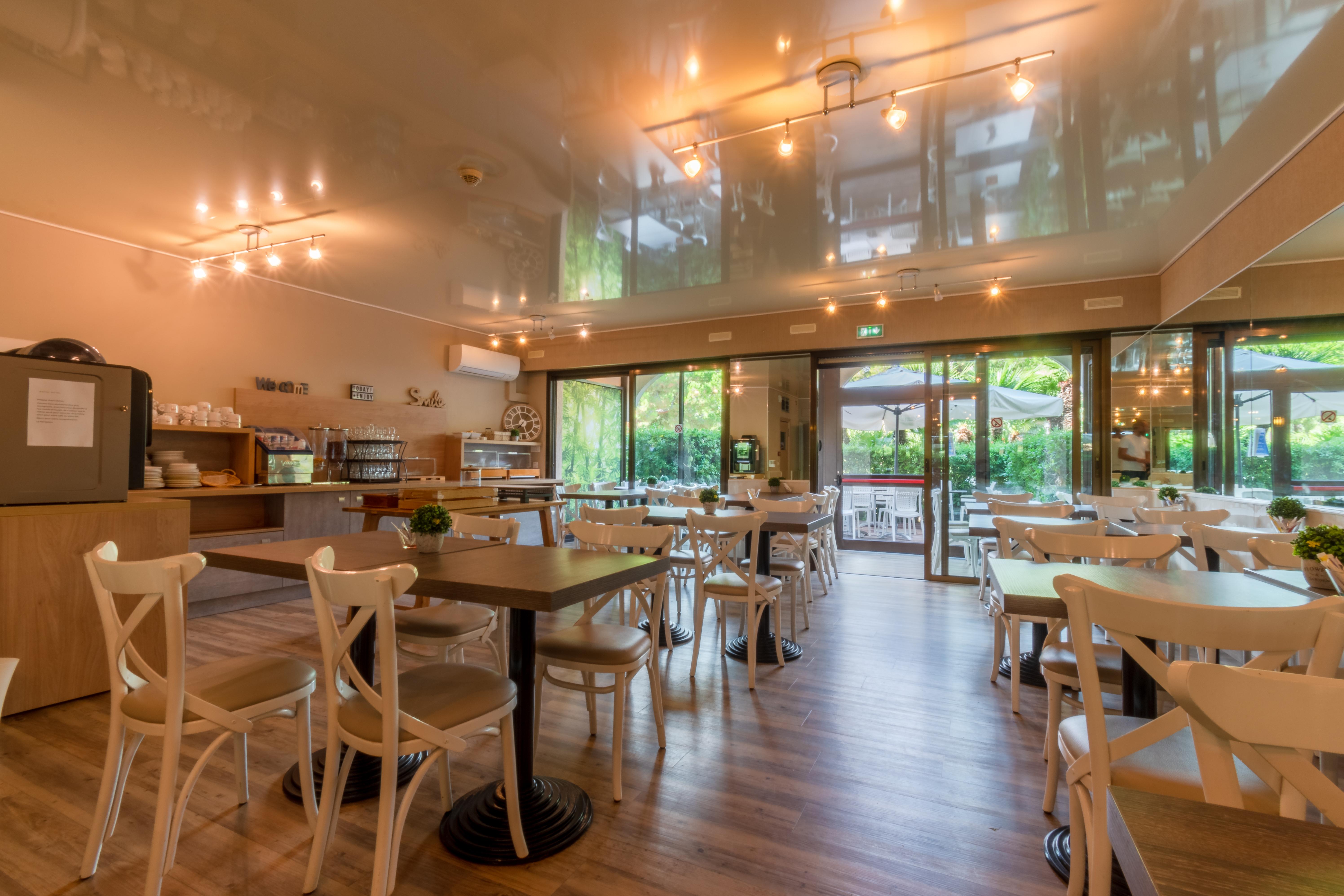 Hôtel Bahia Villeneuve-Loubet Bagian luar foto
