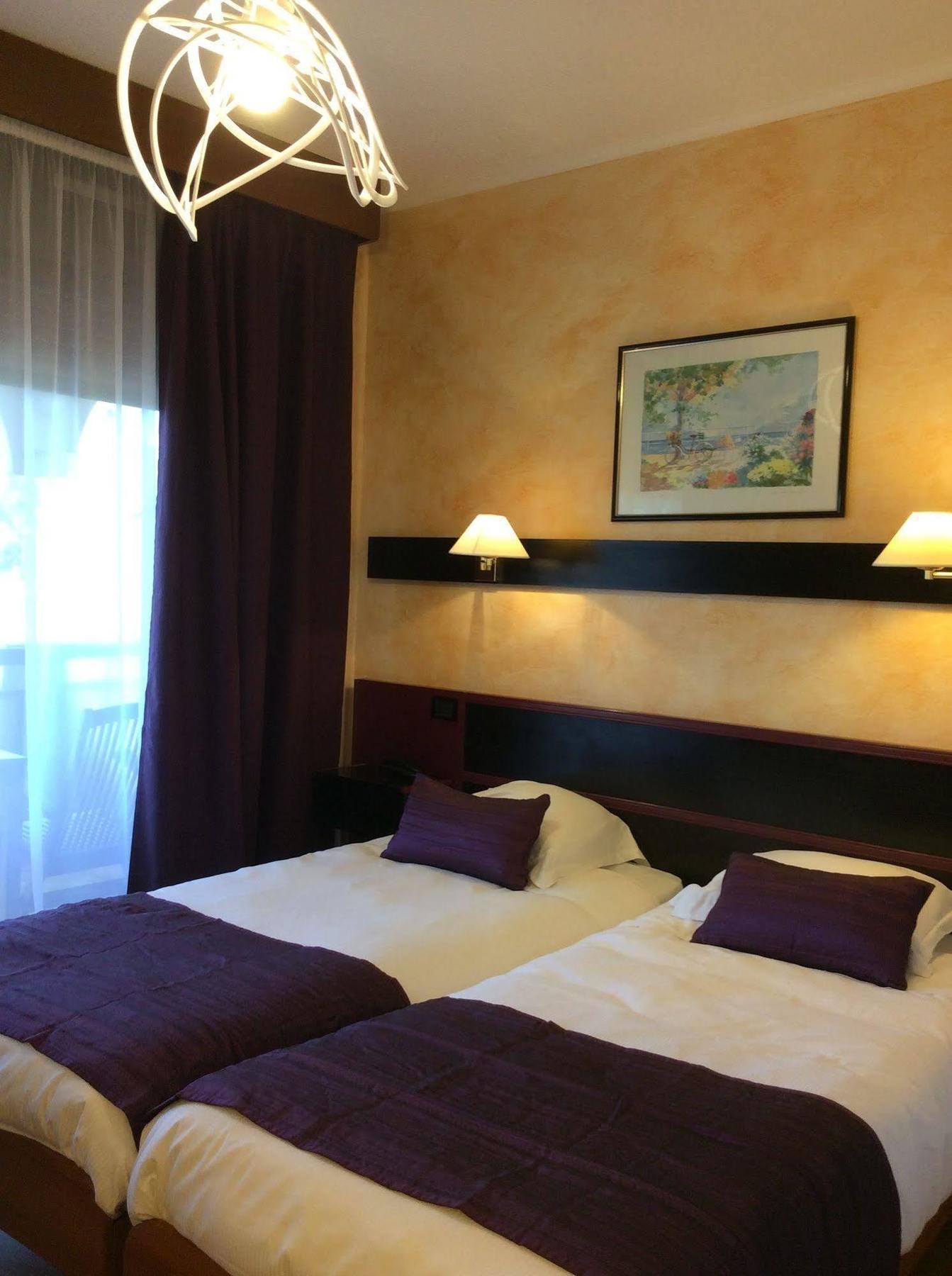 Hôtel Bahia Villeneuve-Loubet Bagian luar foto