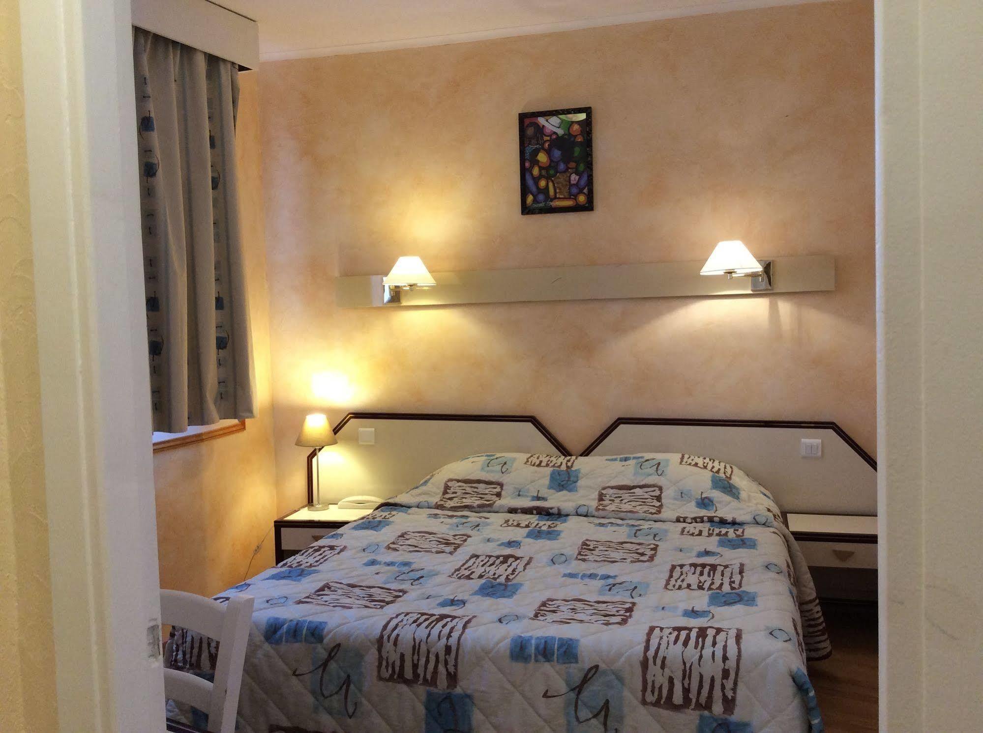 Hôtel Bahia Villeneuve-Loubet Bagian luar foto